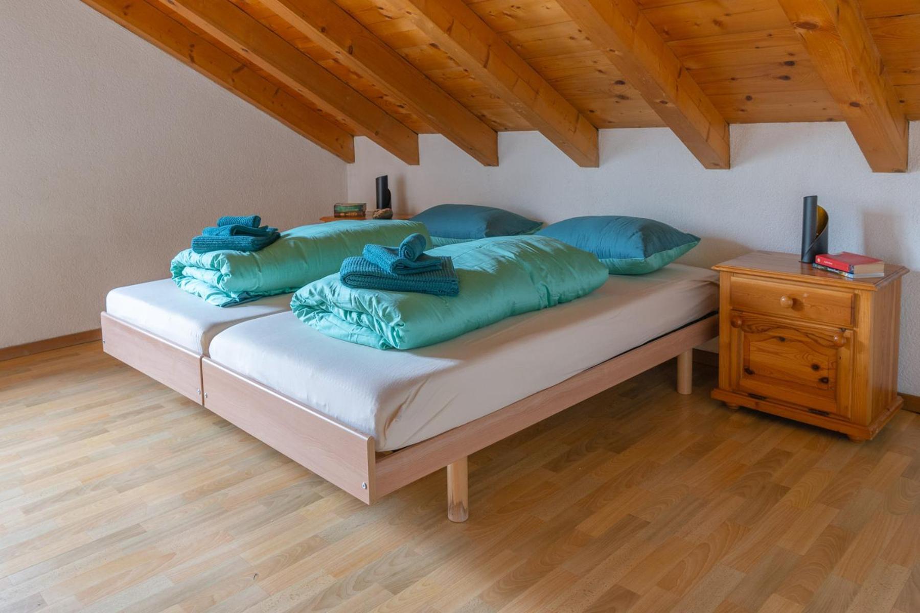 Chrona Bed & Breakfast Jenaz 객실 사진
